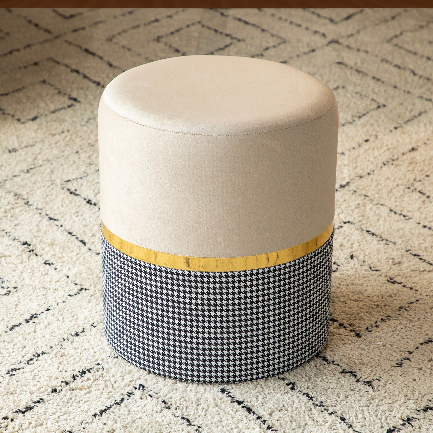 Band Ottoman – Luxury Pouffe for Modern Homes